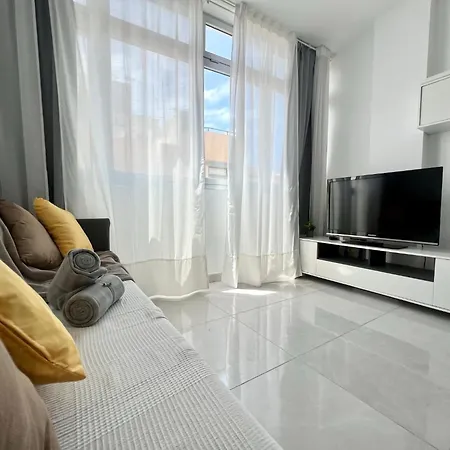 Graciano's Sea House *